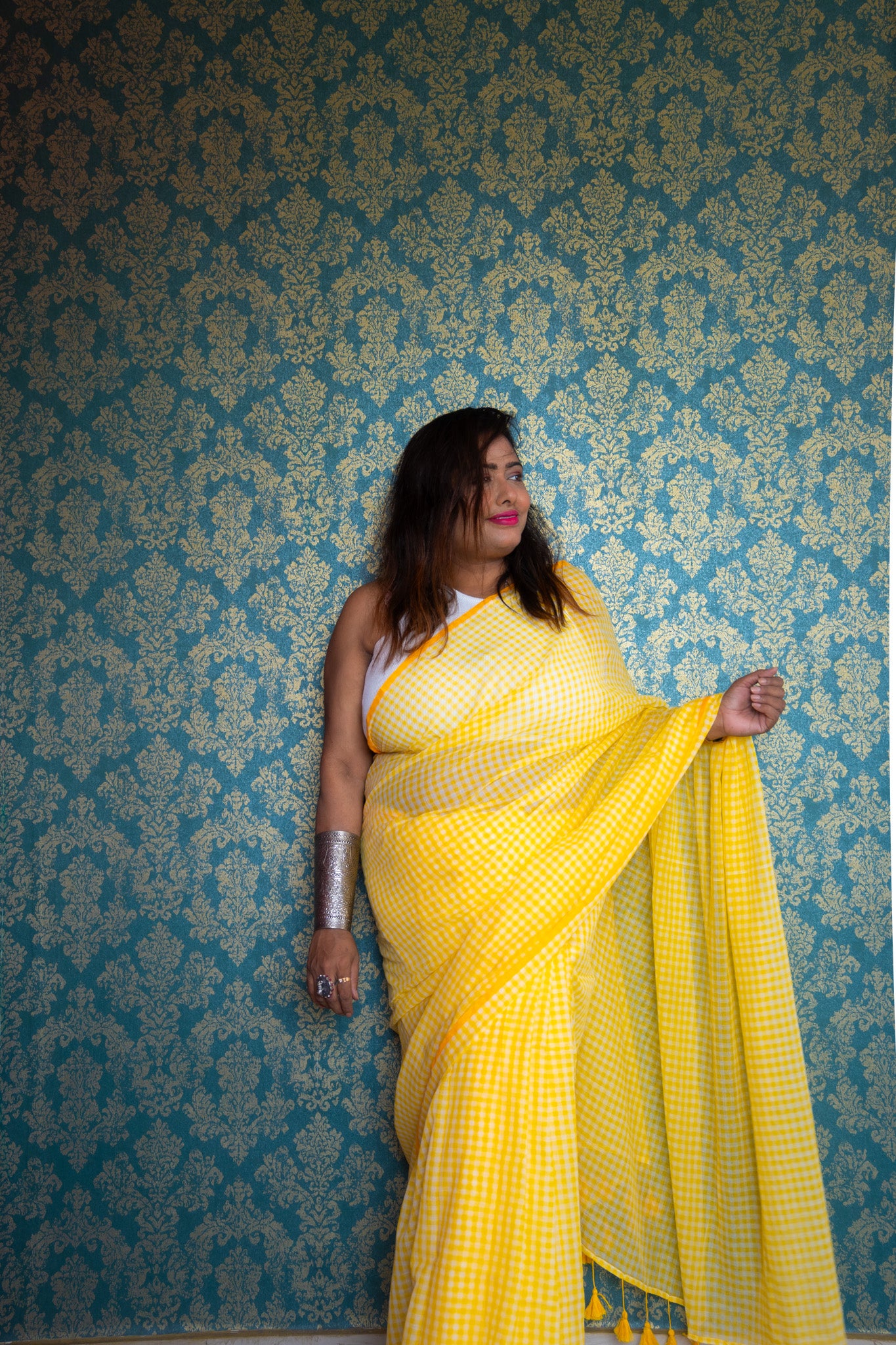 Basonti — Handwoven Mul Cotton Check Saree - Uttariya