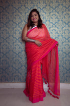 Agun — Handwoven Mul Cotton Check Saree - Uttariya