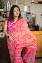 Red checkmate Saree - Uttariya