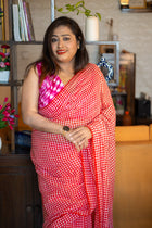 Red checkmate Saree - Uttariya
