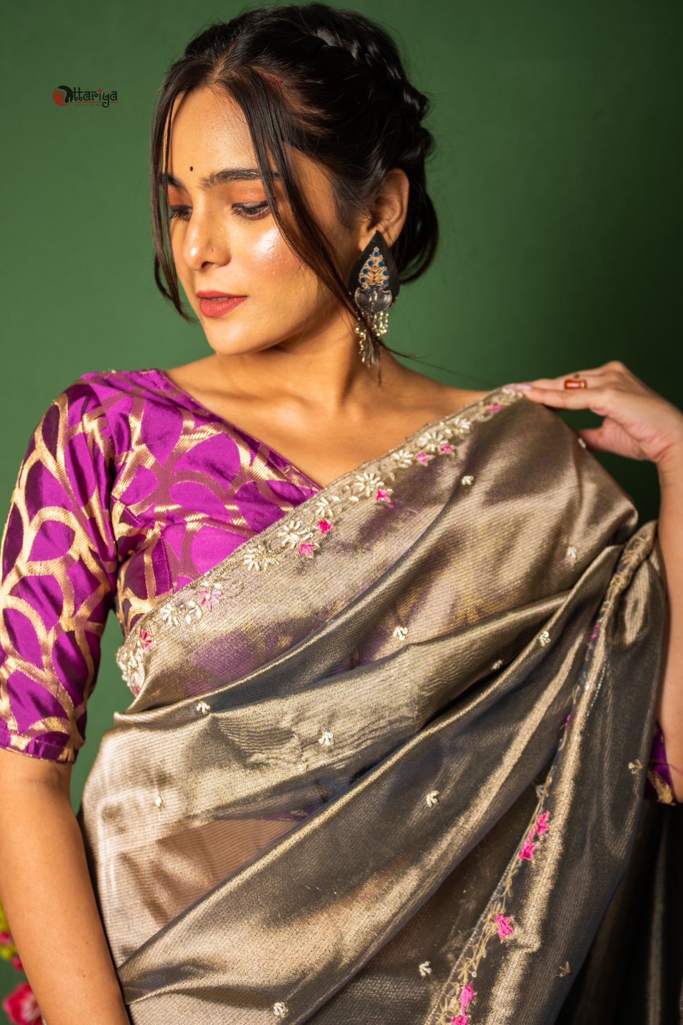 Elevate Your Glam Look - Uttariya