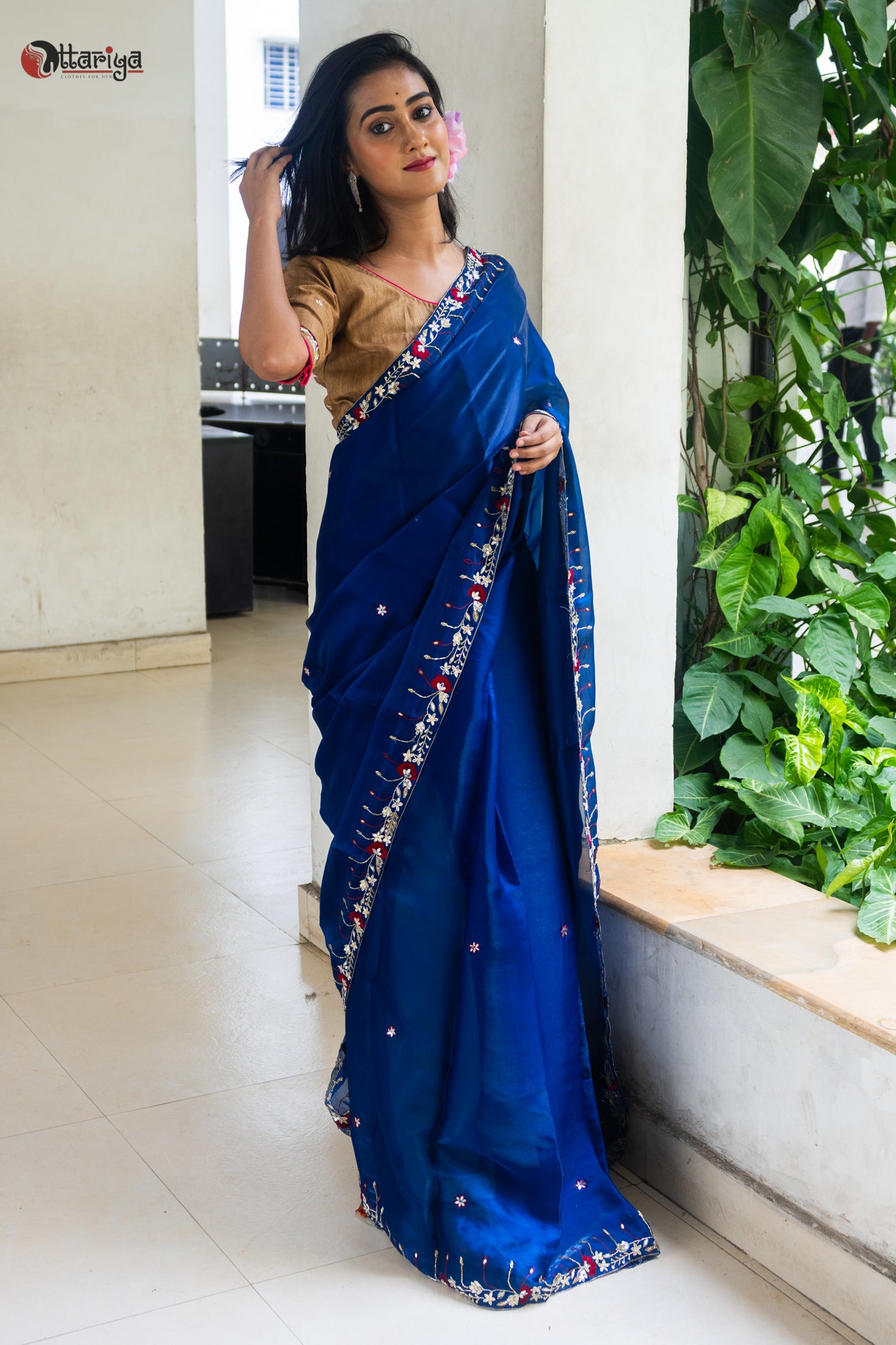 Splendor Zardosi Silk Saree - Uttariya
