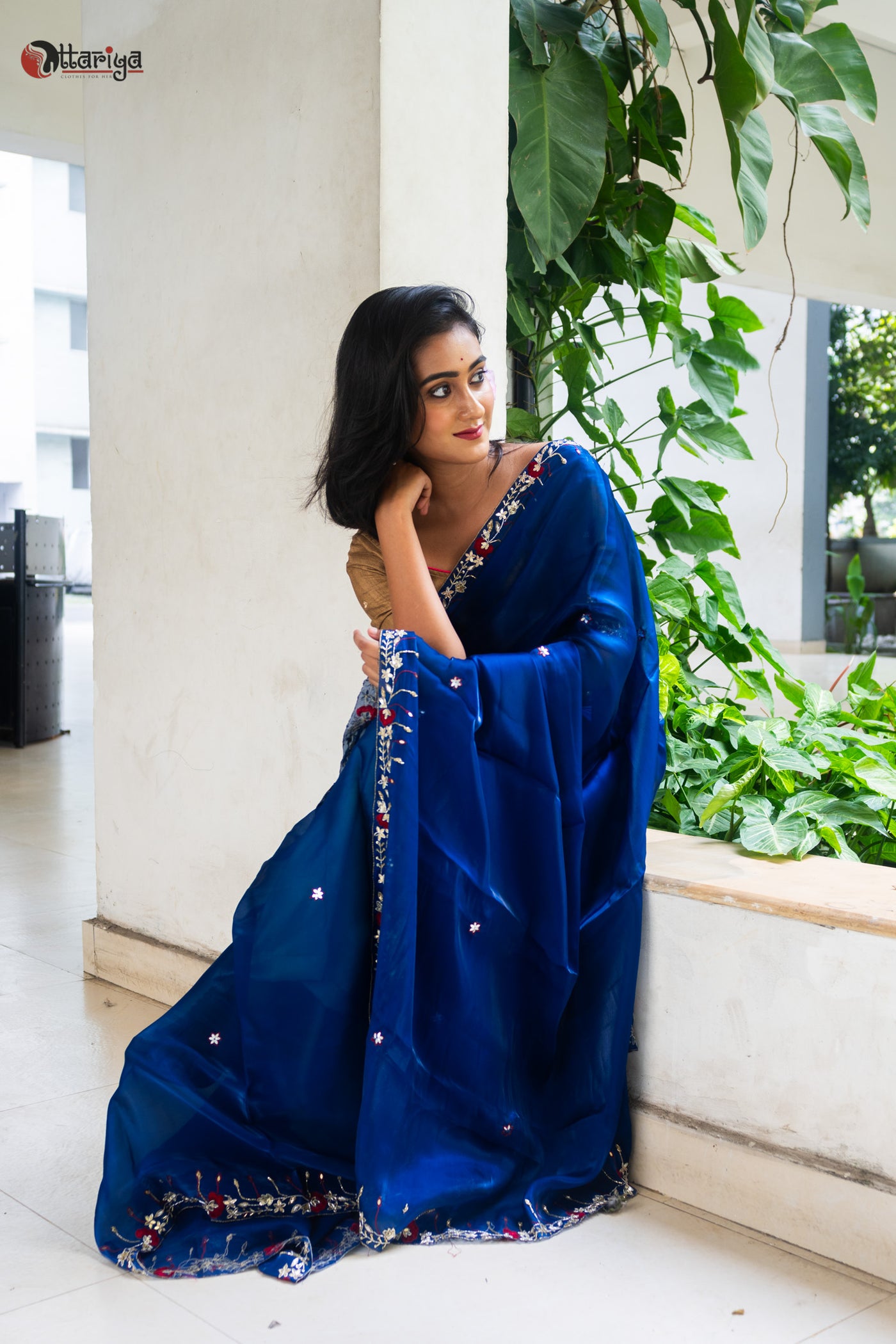 Splendor Zardosi Silk Saree - Uttariya