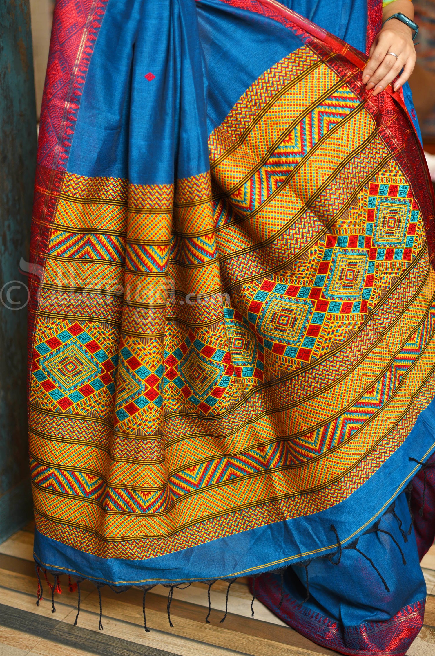 Tute Swapner Dongria Saree