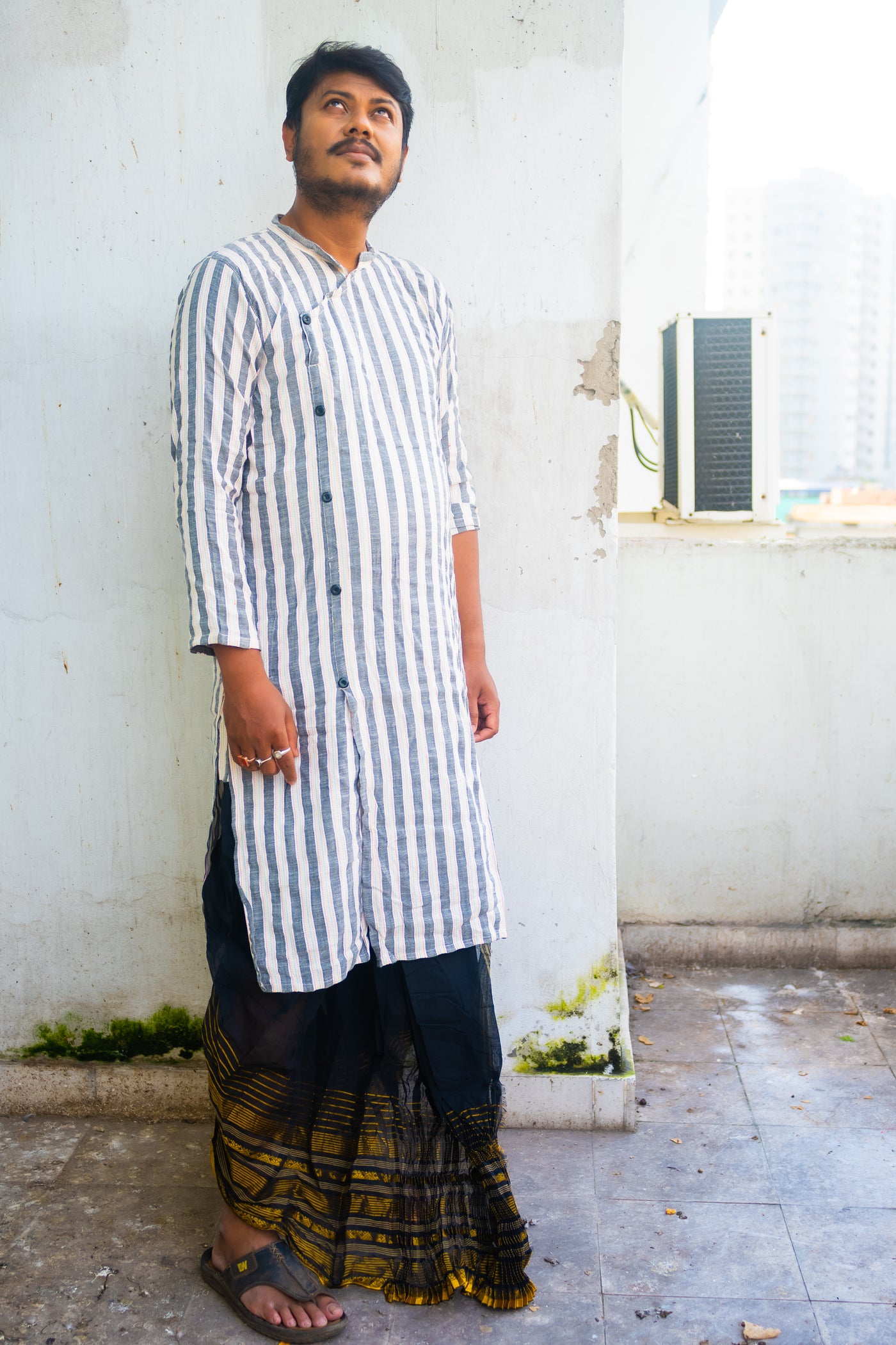 Black gold dhoti - Uttariya