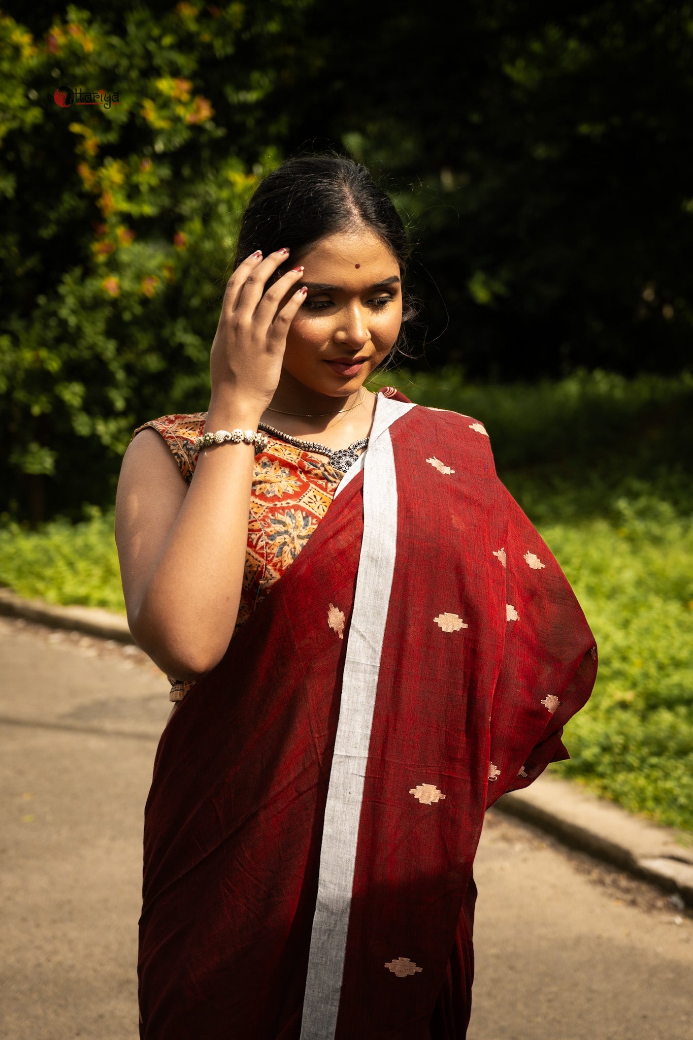 Maroon jamdani saree