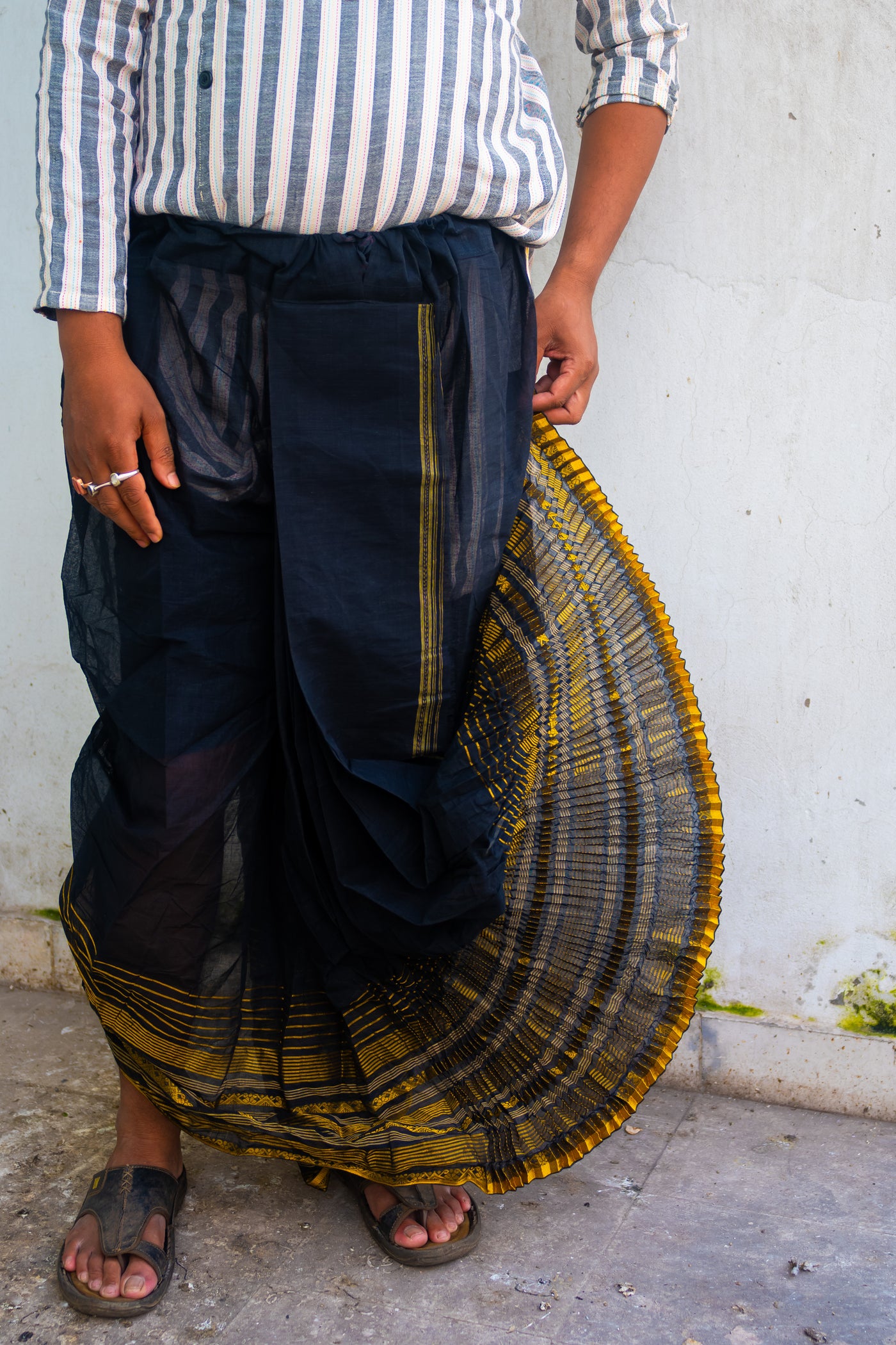Black gold dhoti - Uttariya