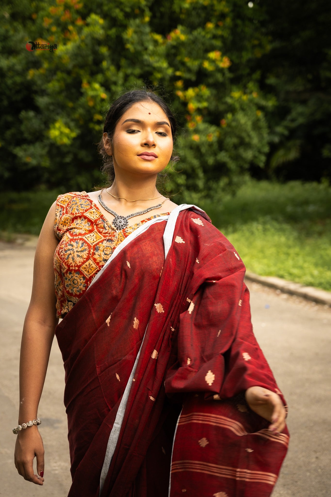 Maroon jamdani saree