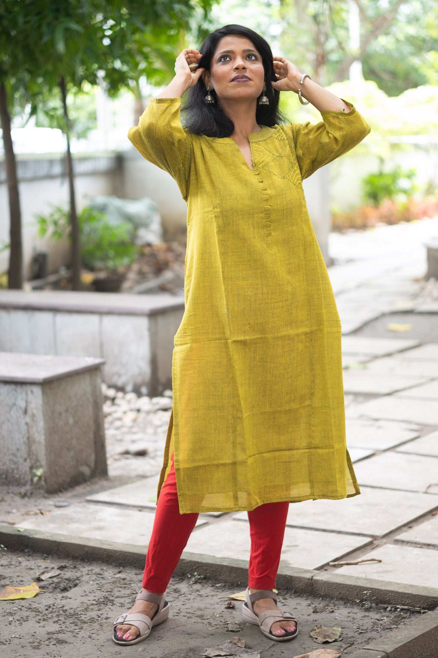 Haimanti Handwoven Linen spun Kurta - Uttariya
