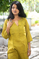 Haimanti Handwoven Linen spun Kurta - Uttariya