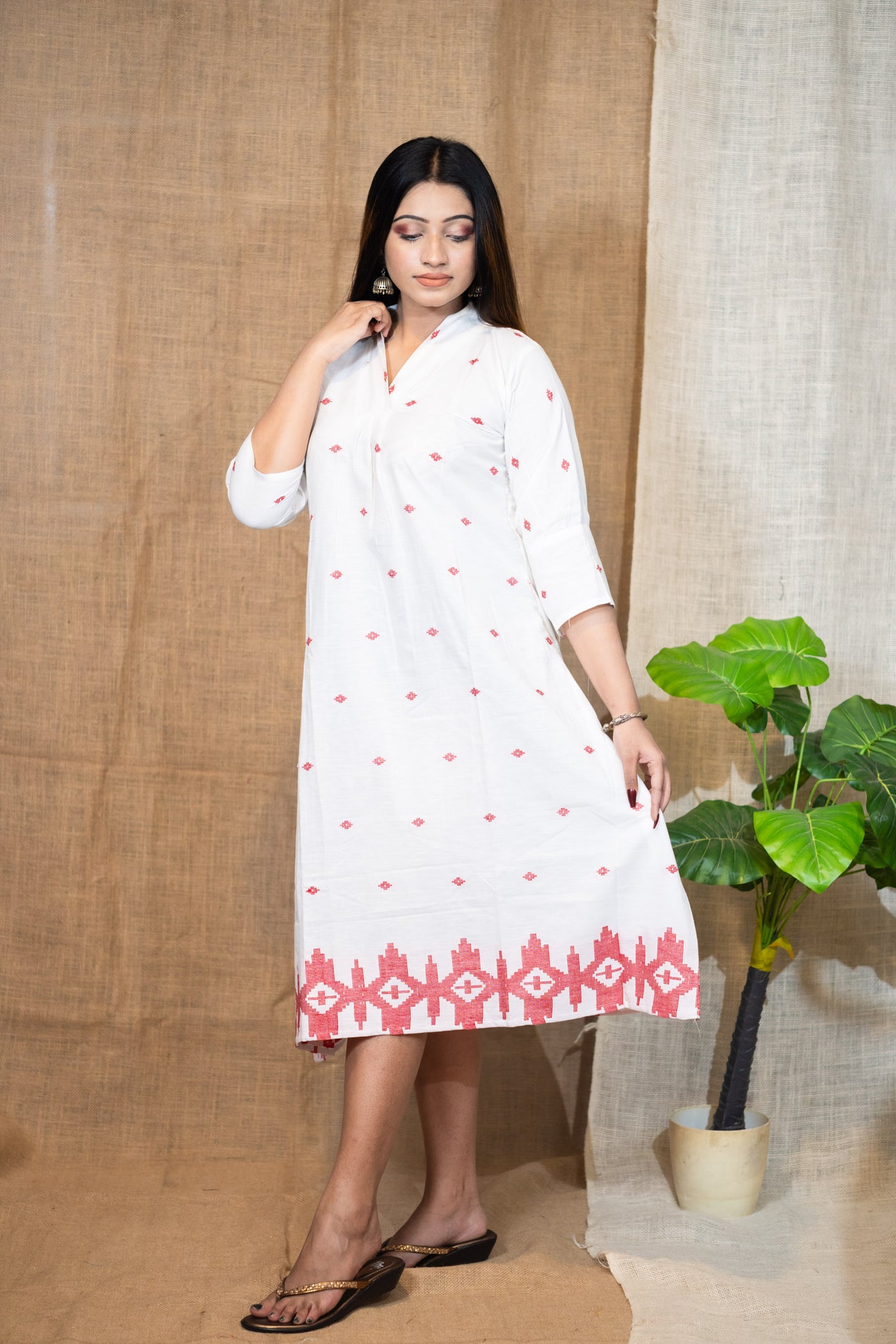 Shankha — Handwoven Jamdani Dress - Uttariya