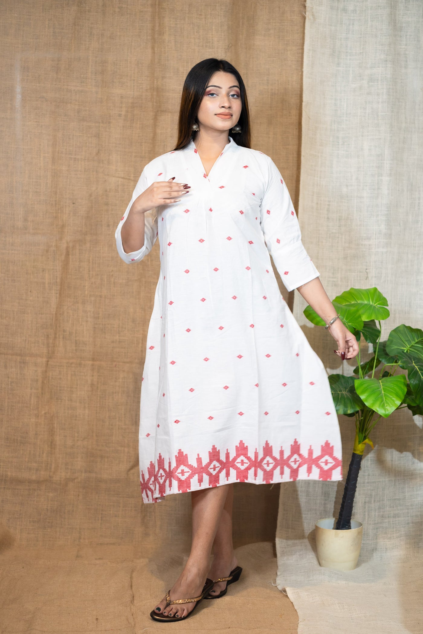 Shankha — Handwoven Jamdani Dress - Uttariya