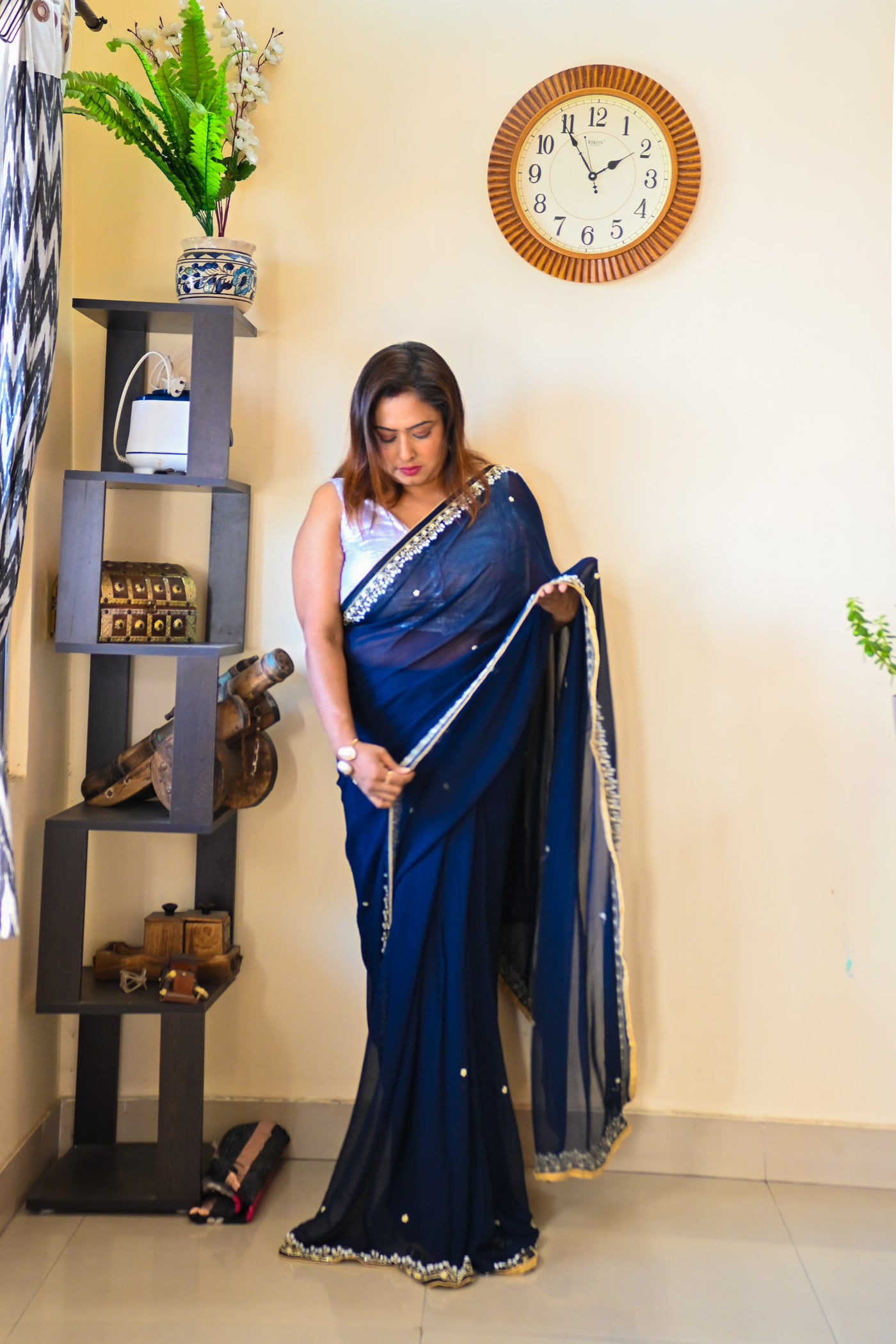 Royal Zardosi Silk Saree - Uttariya