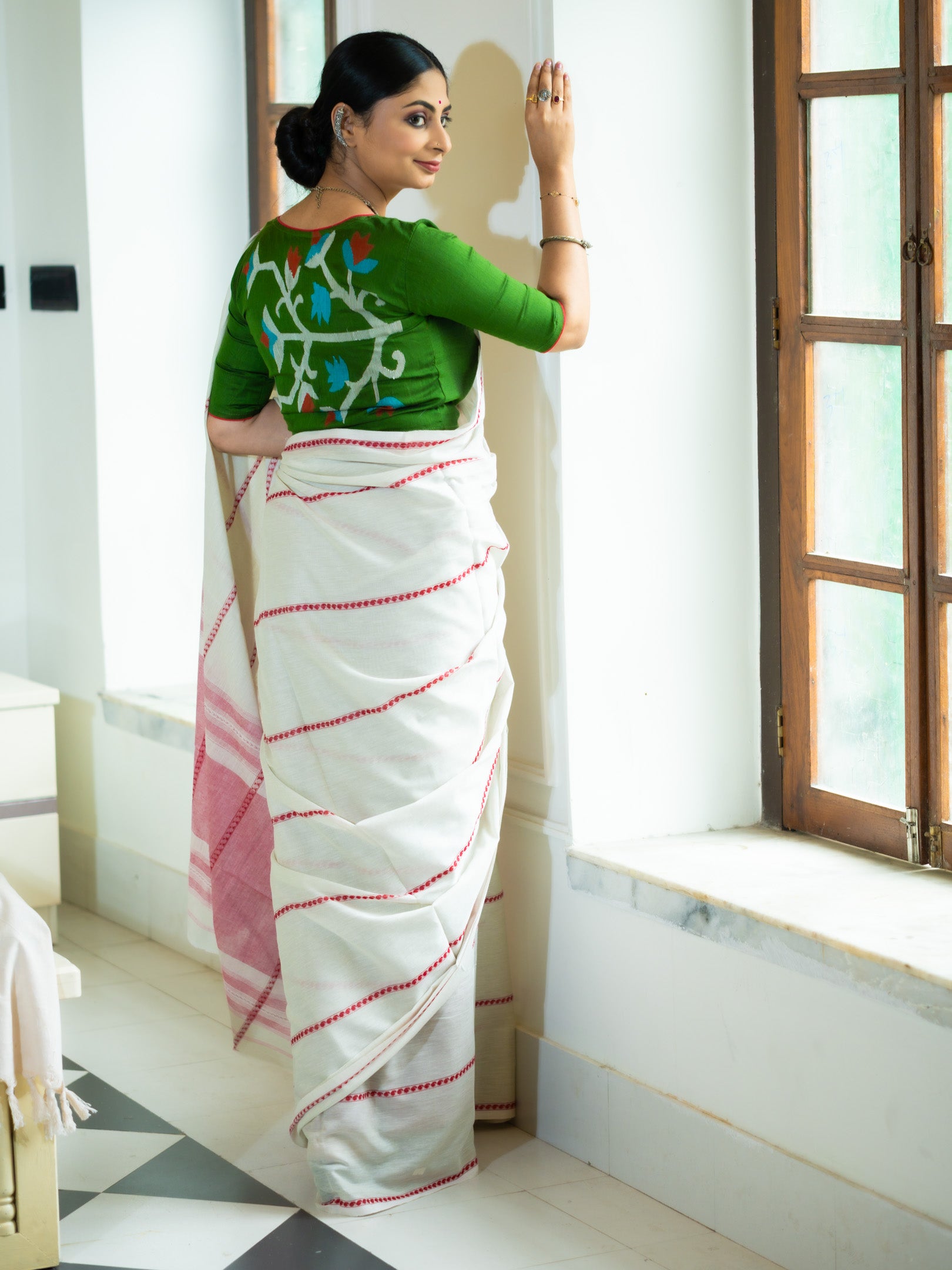 Mina Mala Saree
