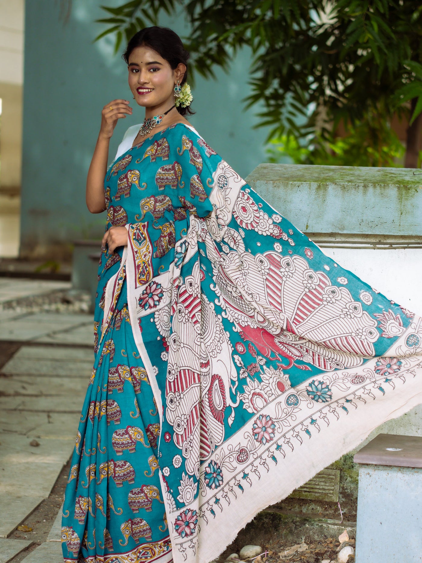 Aqua Elephant Motifs Kalamkari Cotton Saree - Uttariya
