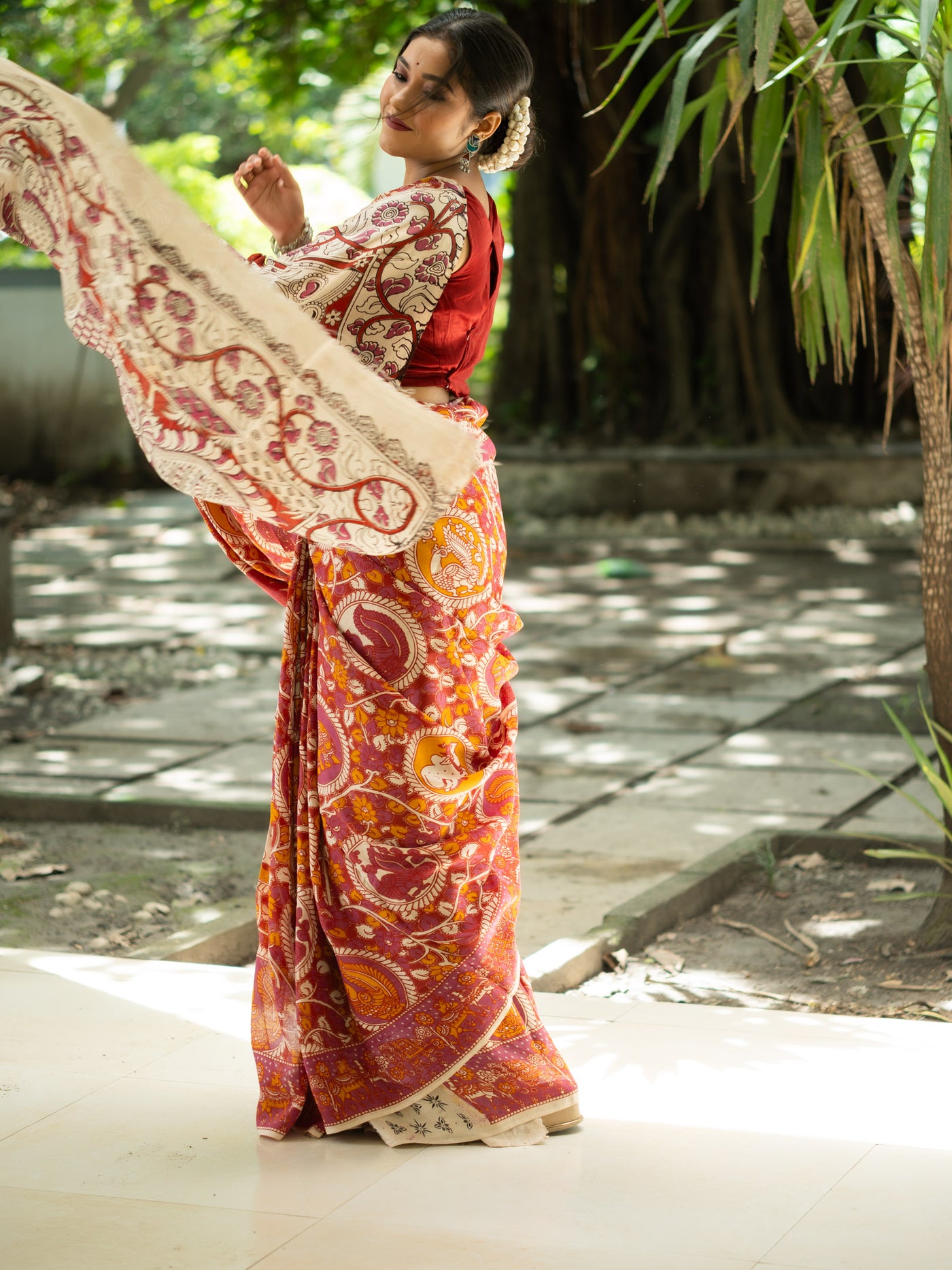 Kalamkari Silk Saree — Rust & Ivory - Uttariya