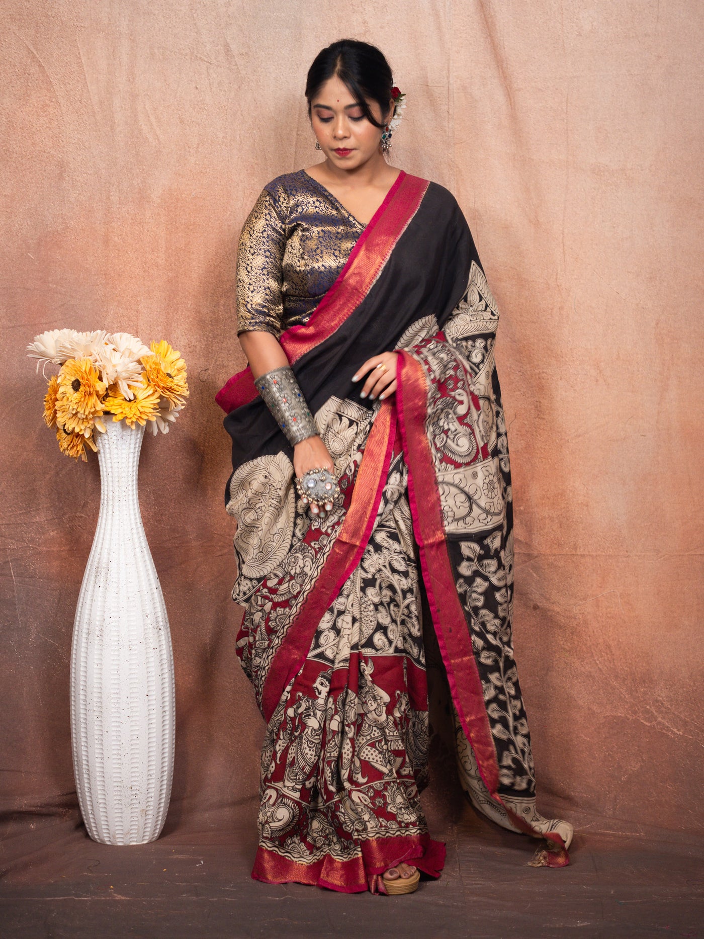 Regal Weaves Silk Saree - Uttariya