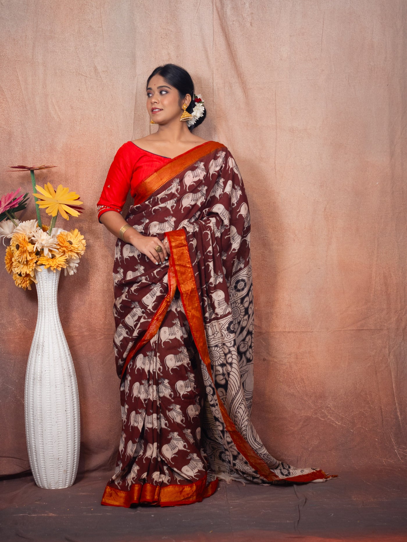 Heritage Drapes Silk Saree - Uttariya