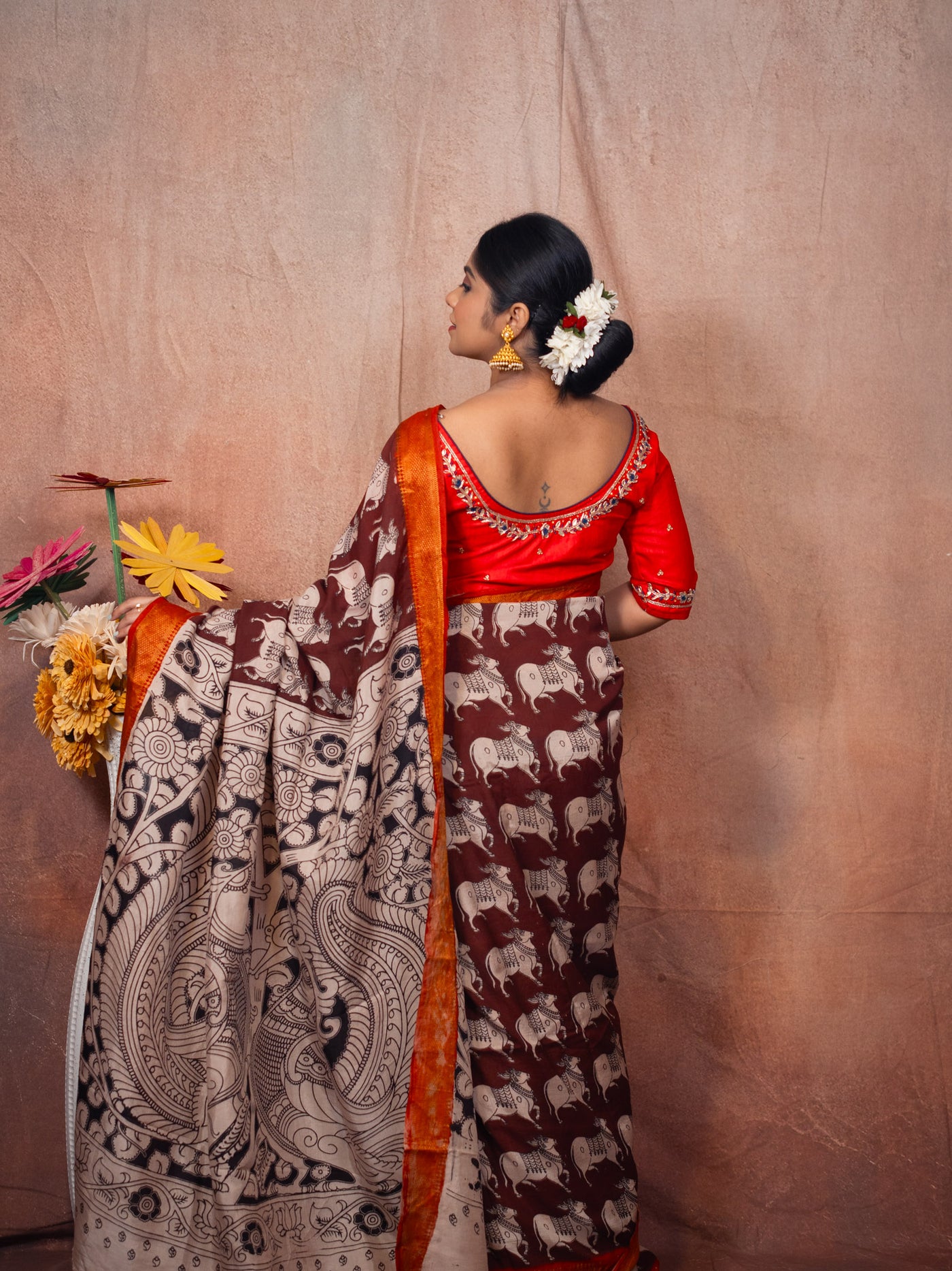 Heritage Drapes Silk Saree - Uttariya