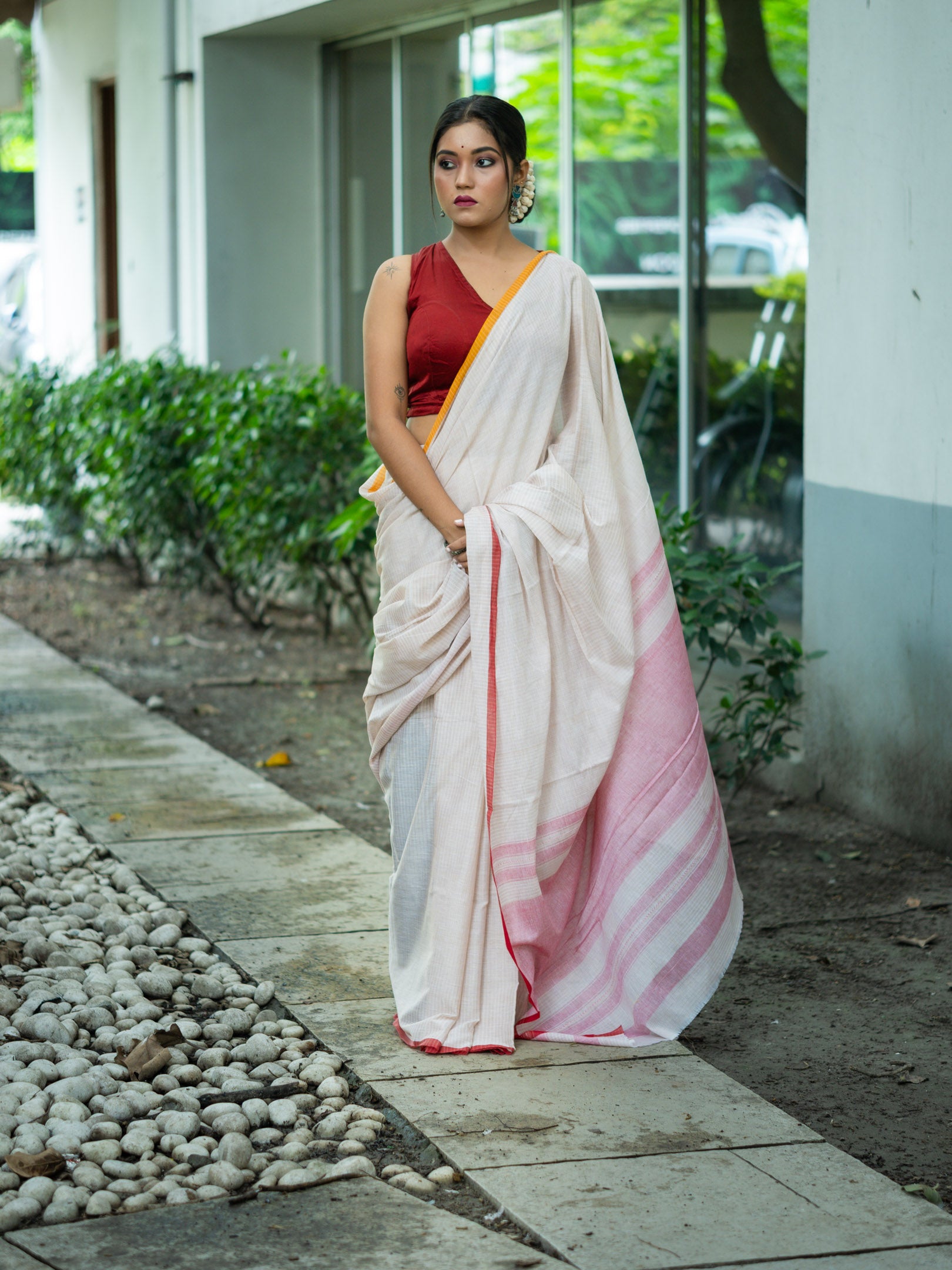Raviyanya  Saree