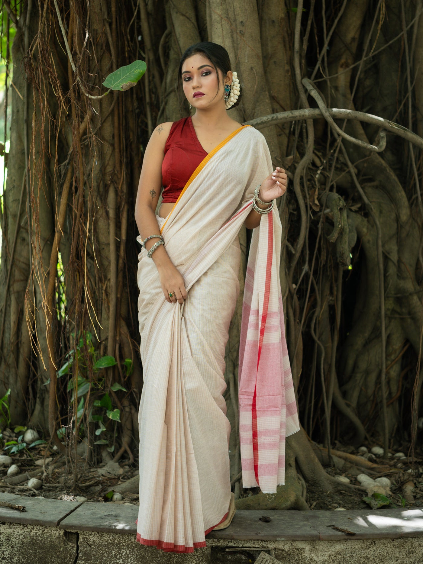 Raviyanya  Saree