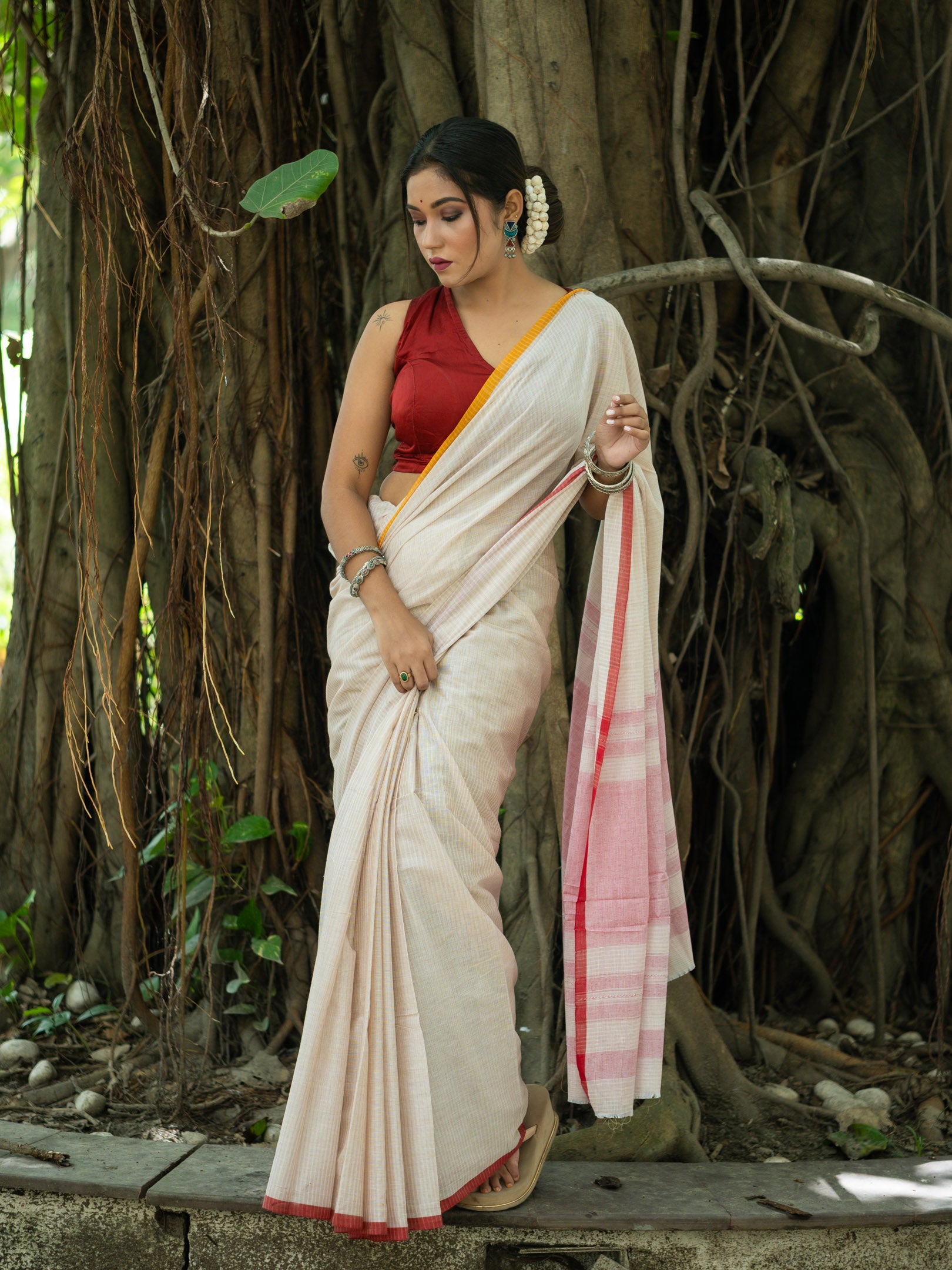 Raviyanya  Saree