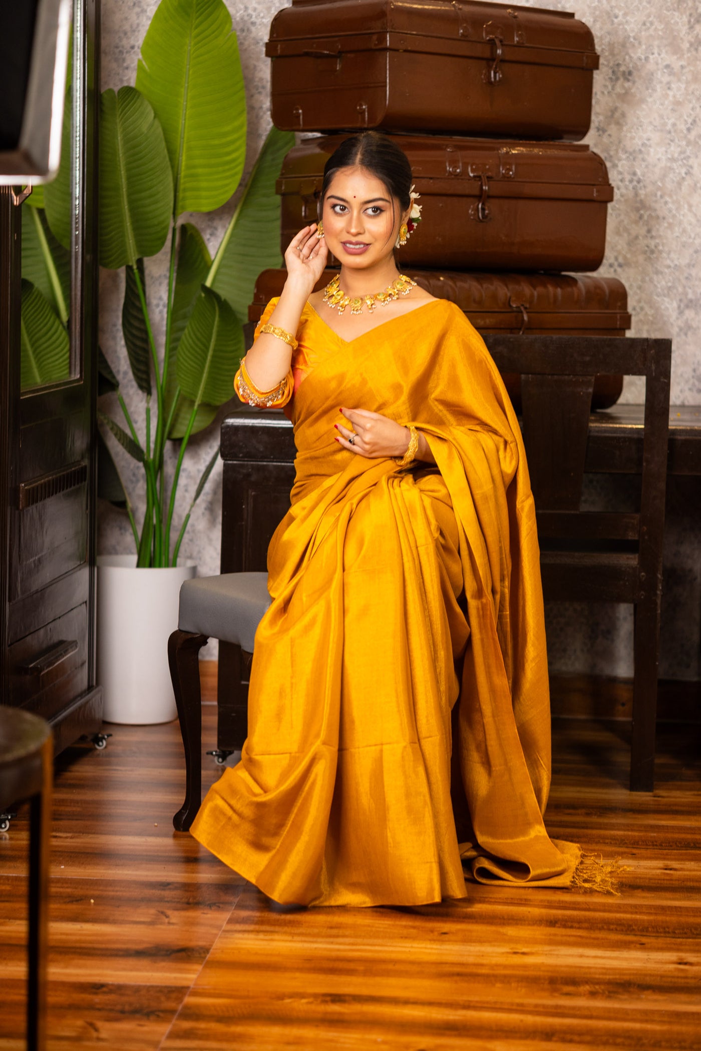Gold Mulberry silk Saree - Uttariya