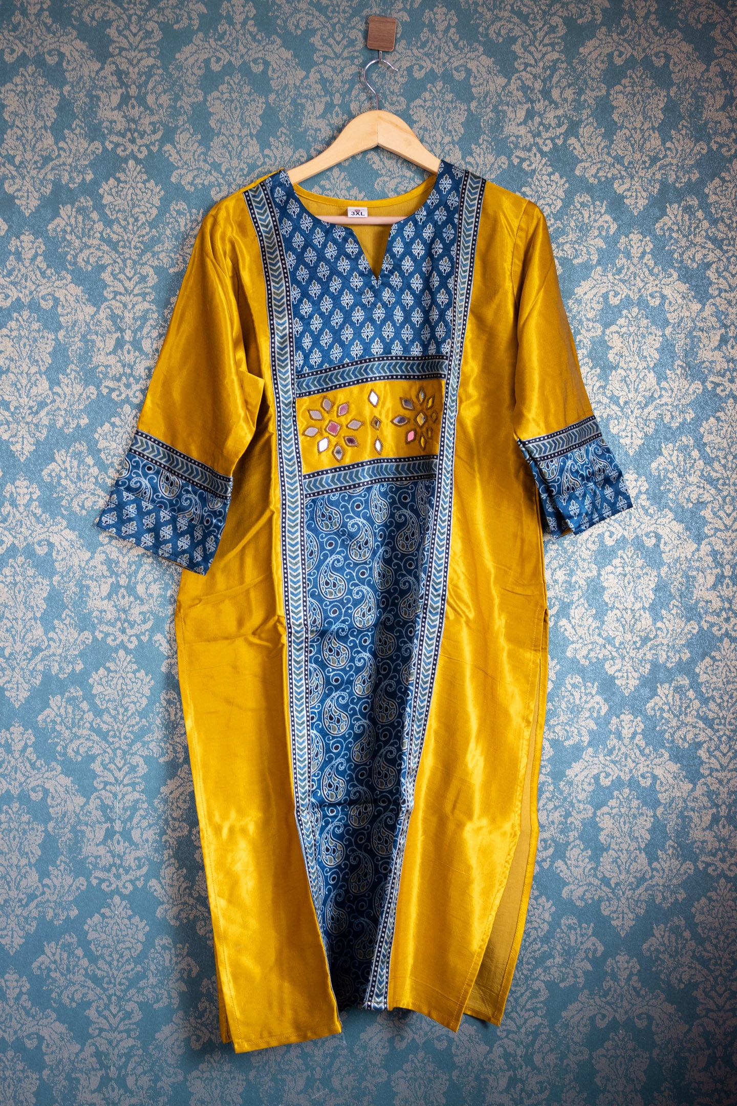 Charm Kurta - Uttariya