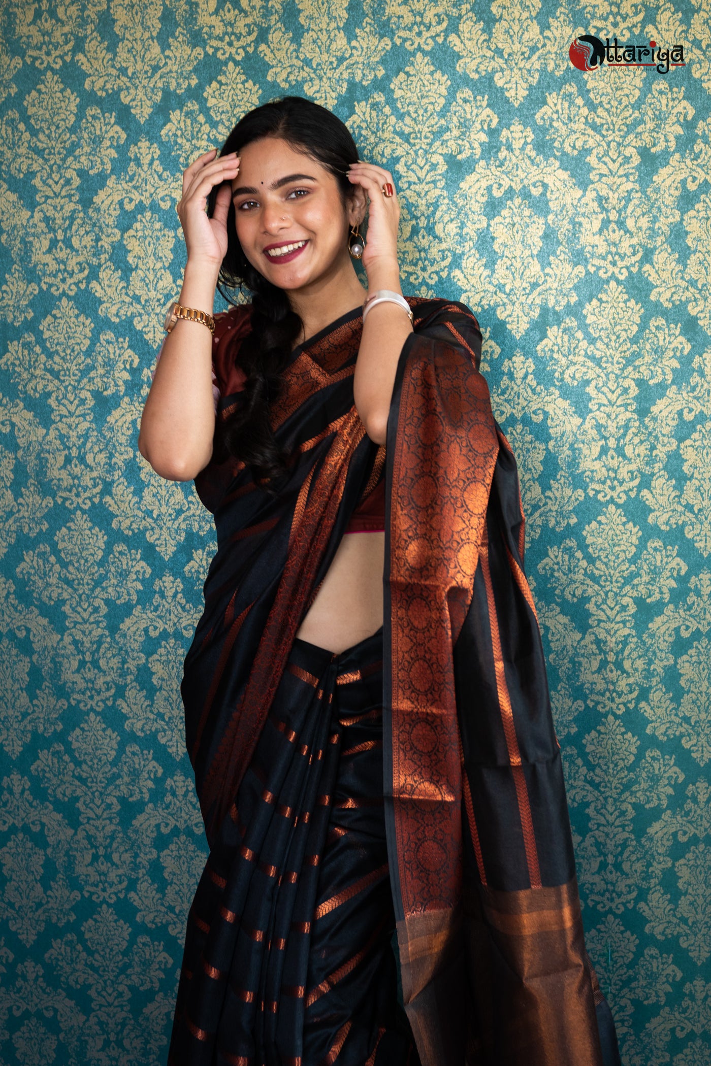 Black Banaras Silk Saree - Uttariya