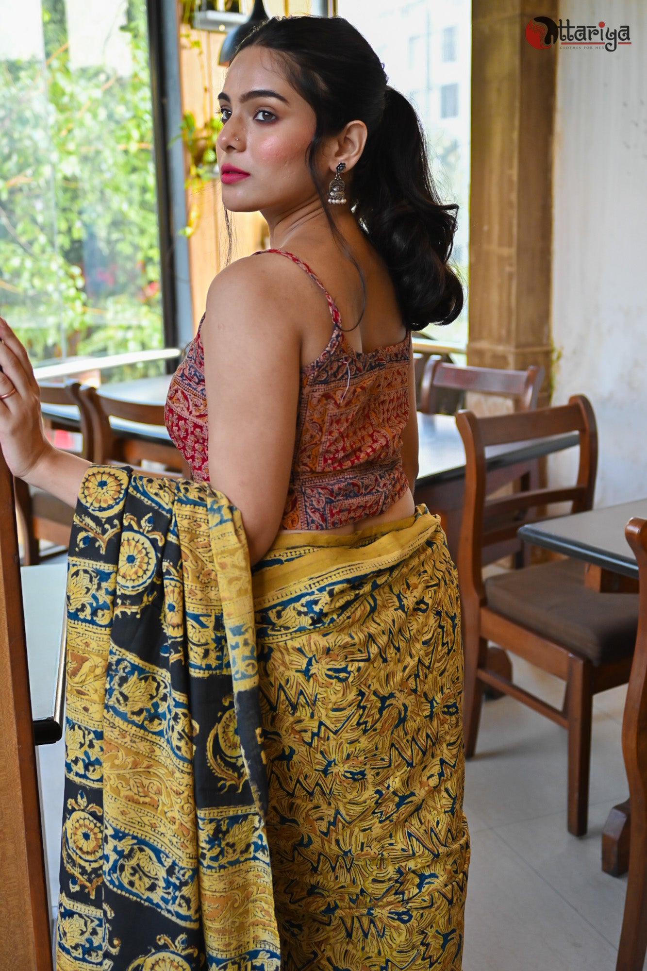 Rotten leaf blouse - Uttariya