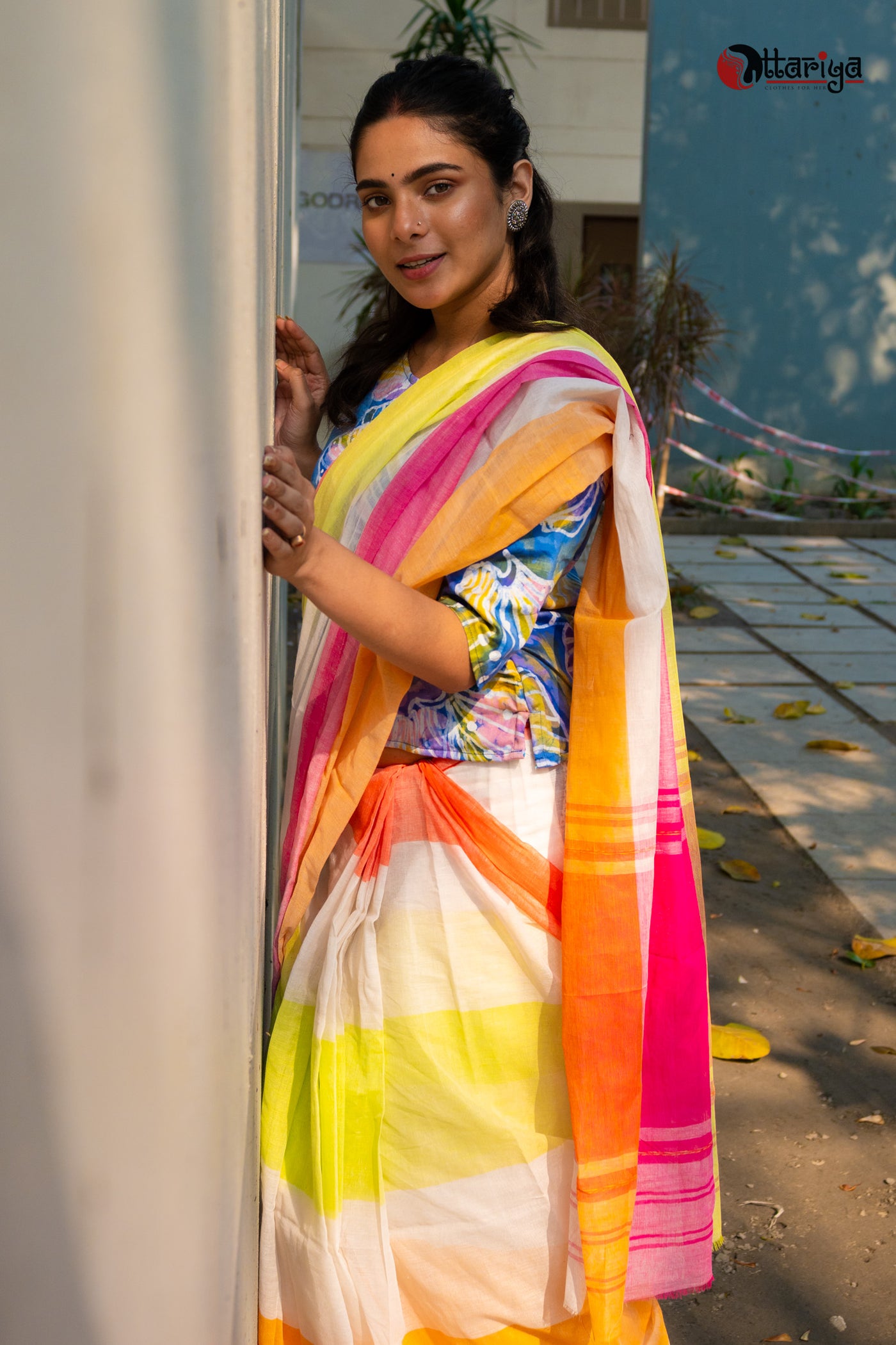 Multi Man Dreamy cotton Saree - Uttariya