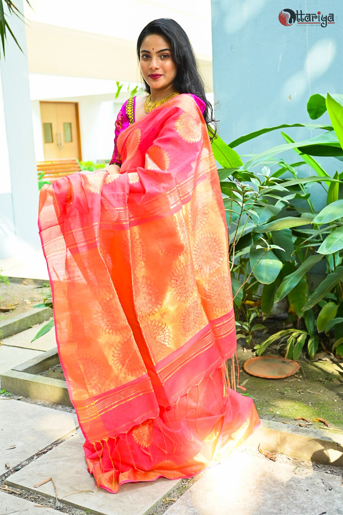 Maheswari SIlk Coral Saree - Uttariya