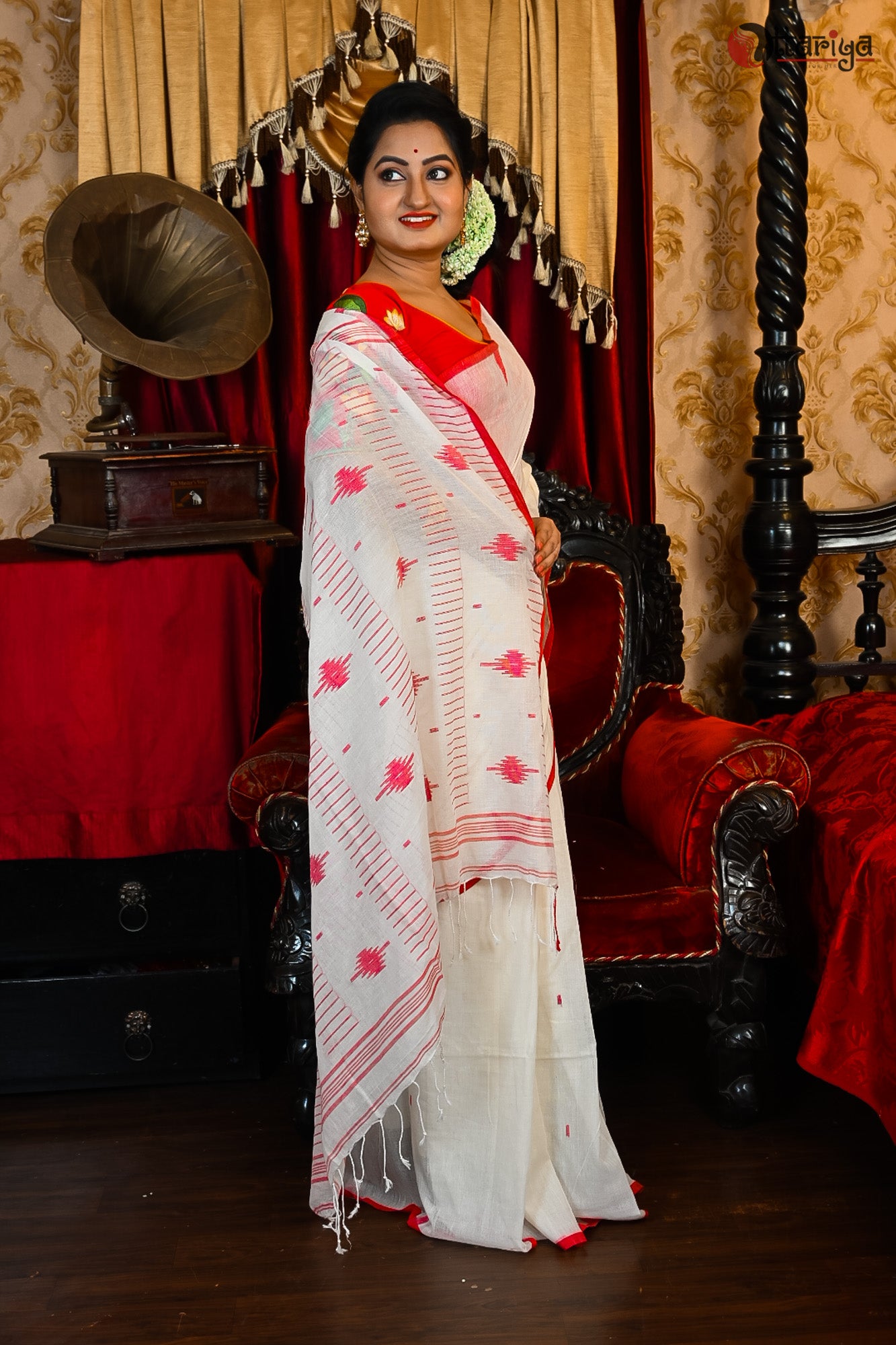 Red & White Dhakai Cotton Jamdani Saree - Muslin Myths | Shop Online at  Ethnickart India's Best Ethnic Weares & Wares