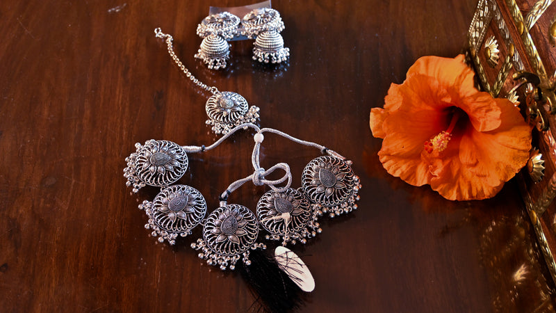 Oxidised designer Jewel Set - Uttariya