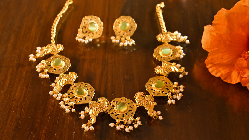 Matt gold Designer Jewel set - Uttariya