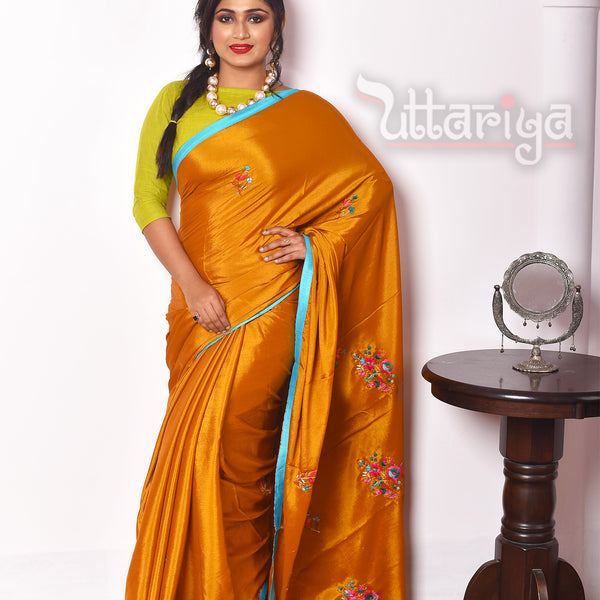 Gold Goddess : Micro Pleated Designer Saree : Metallic Gold Cocktail S – Ek  Dori